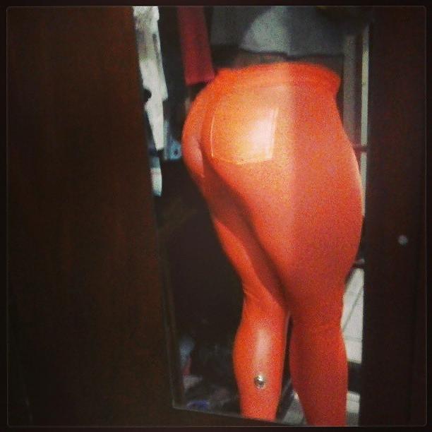 25P Cum ass butt camel toes