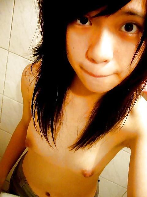 23P Asian Teen girl expose from Xhamster