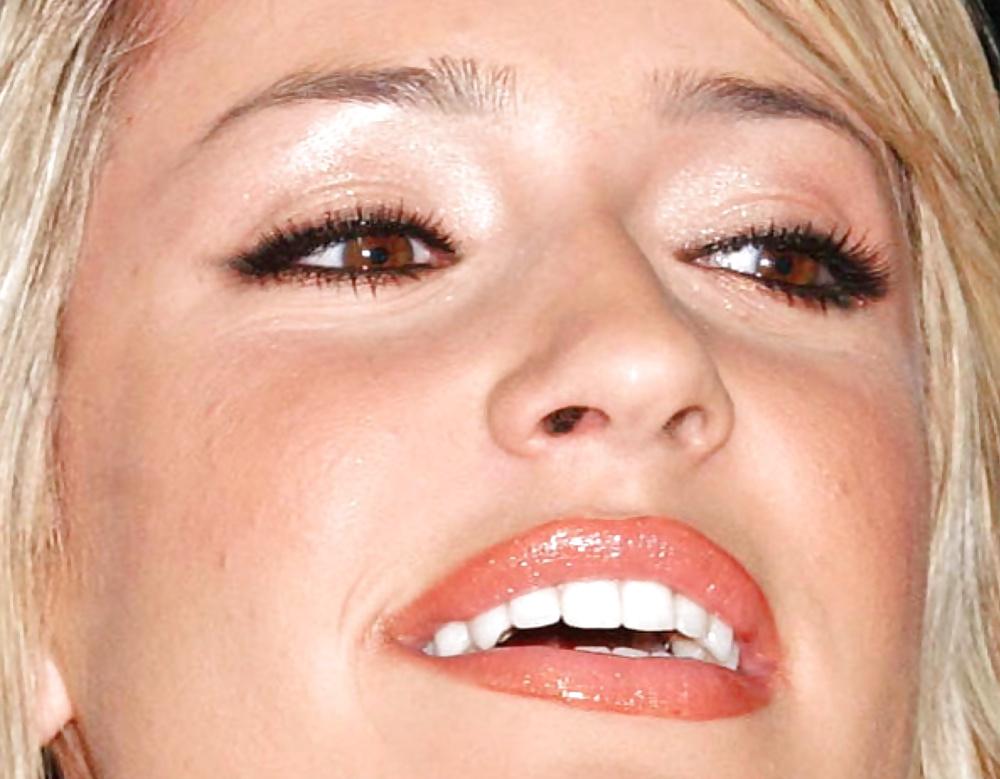 25P Hot faces close up