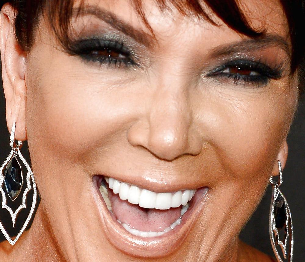 25P Hot faces close up