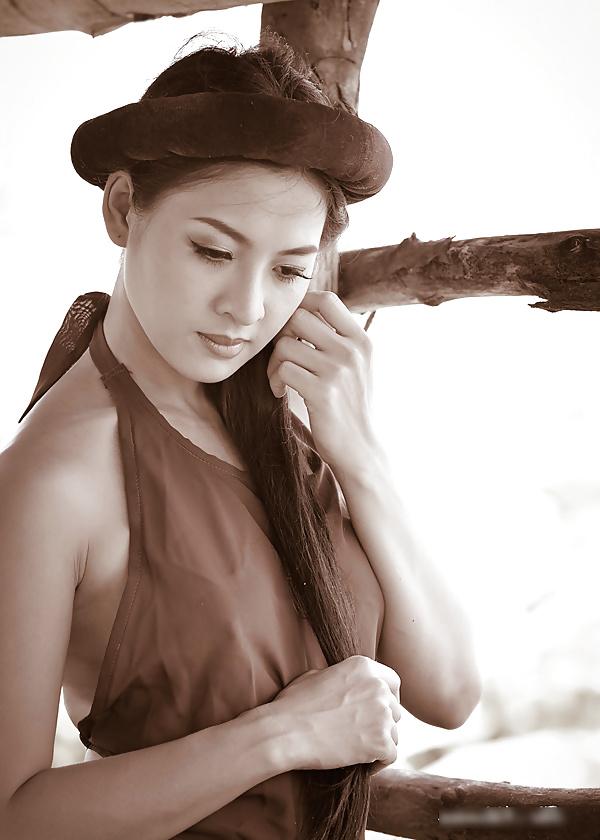10P Vietnamese Ladies 4