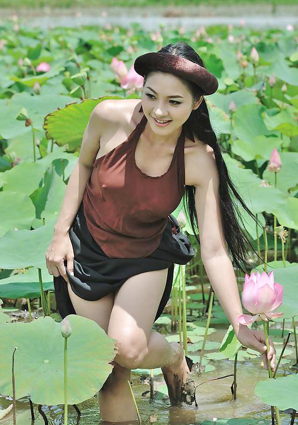 10P Vietnamese Ladies 4