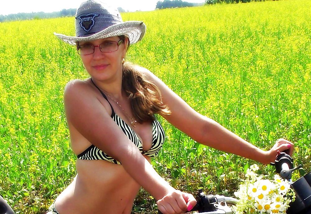 16P Mature Russian women