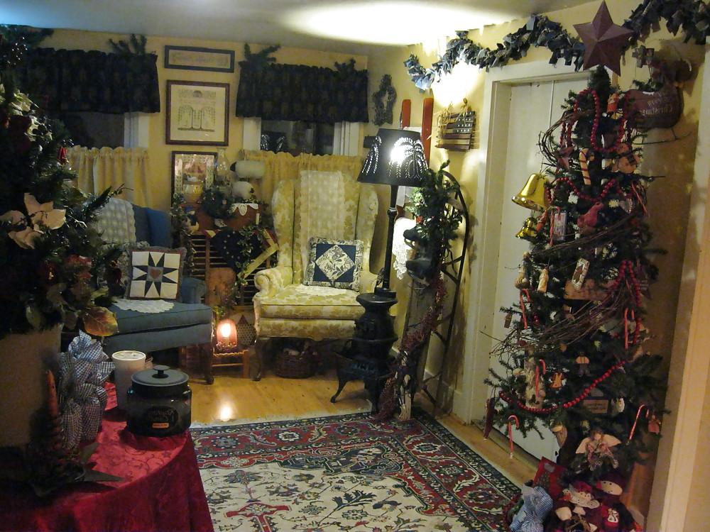 15P Why I haven't been on xhammy in awhile decorating my home