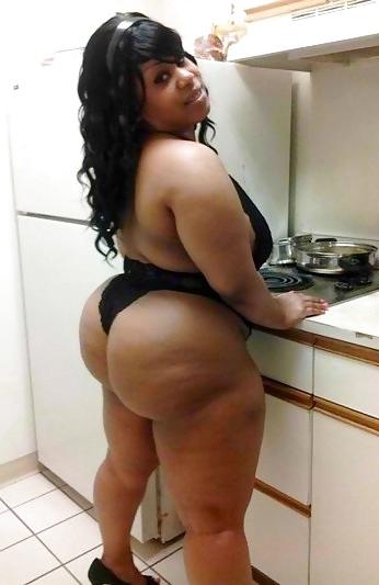 25P EBONY ASS!