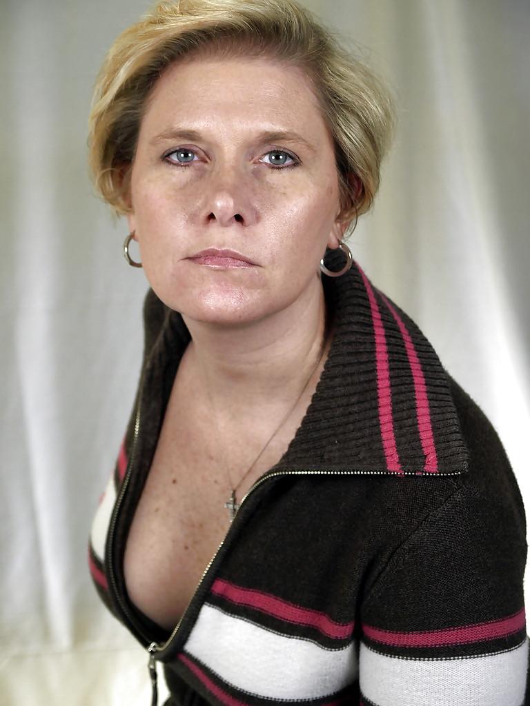 25P Super-duper MILF! #31 (Non-Nude)