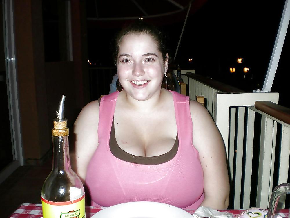 25P WoodyMakers Mega Busty Babes