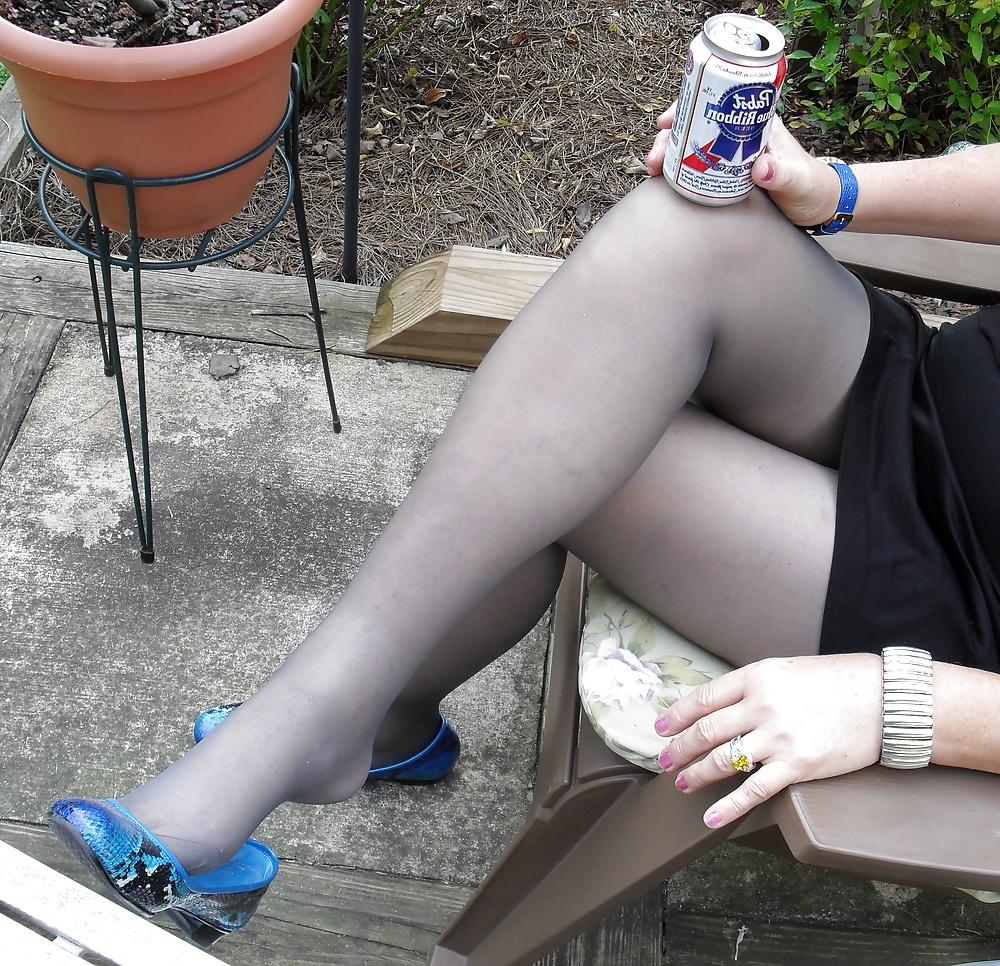 25P Ballet flats on a good hosed granny