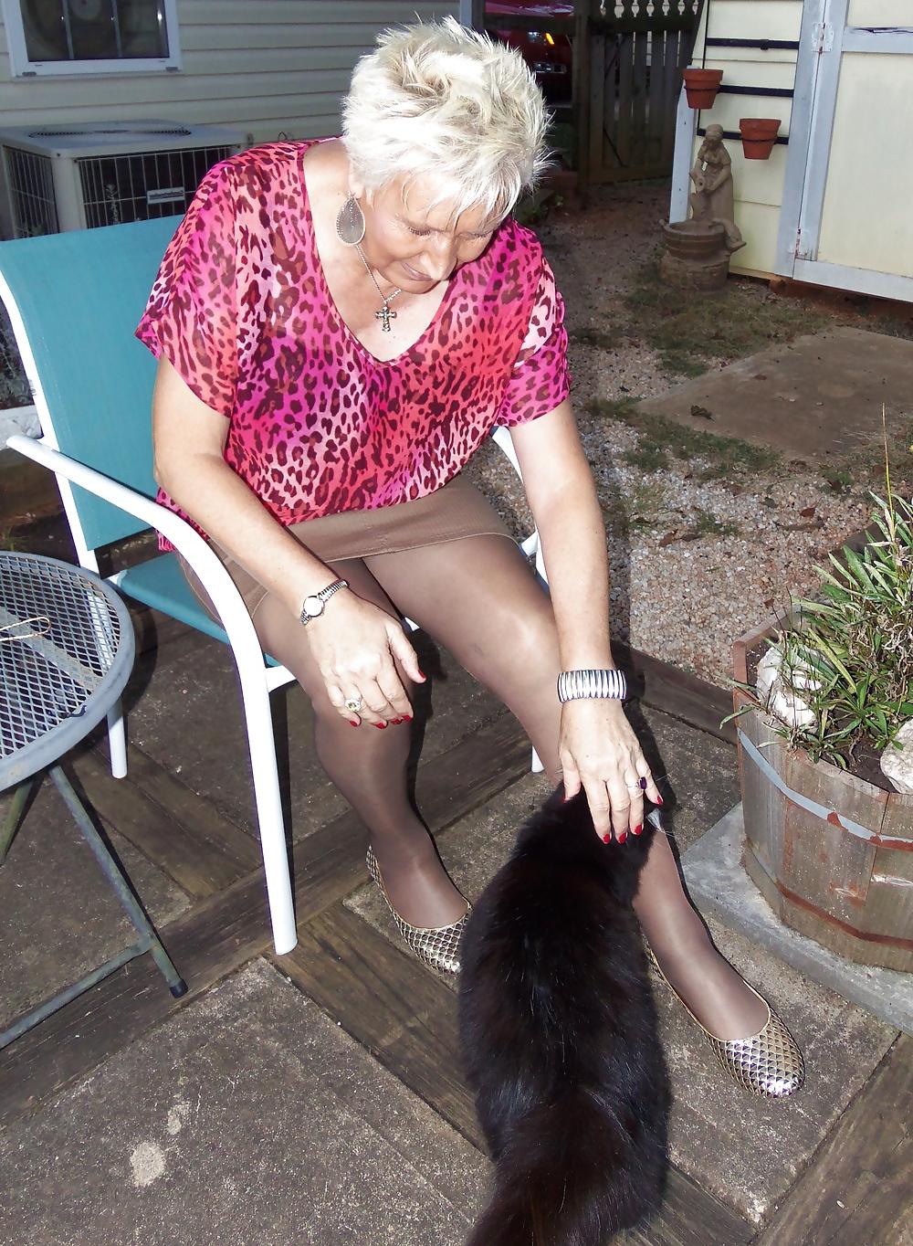 25P Ballet flats on a good hosed granny