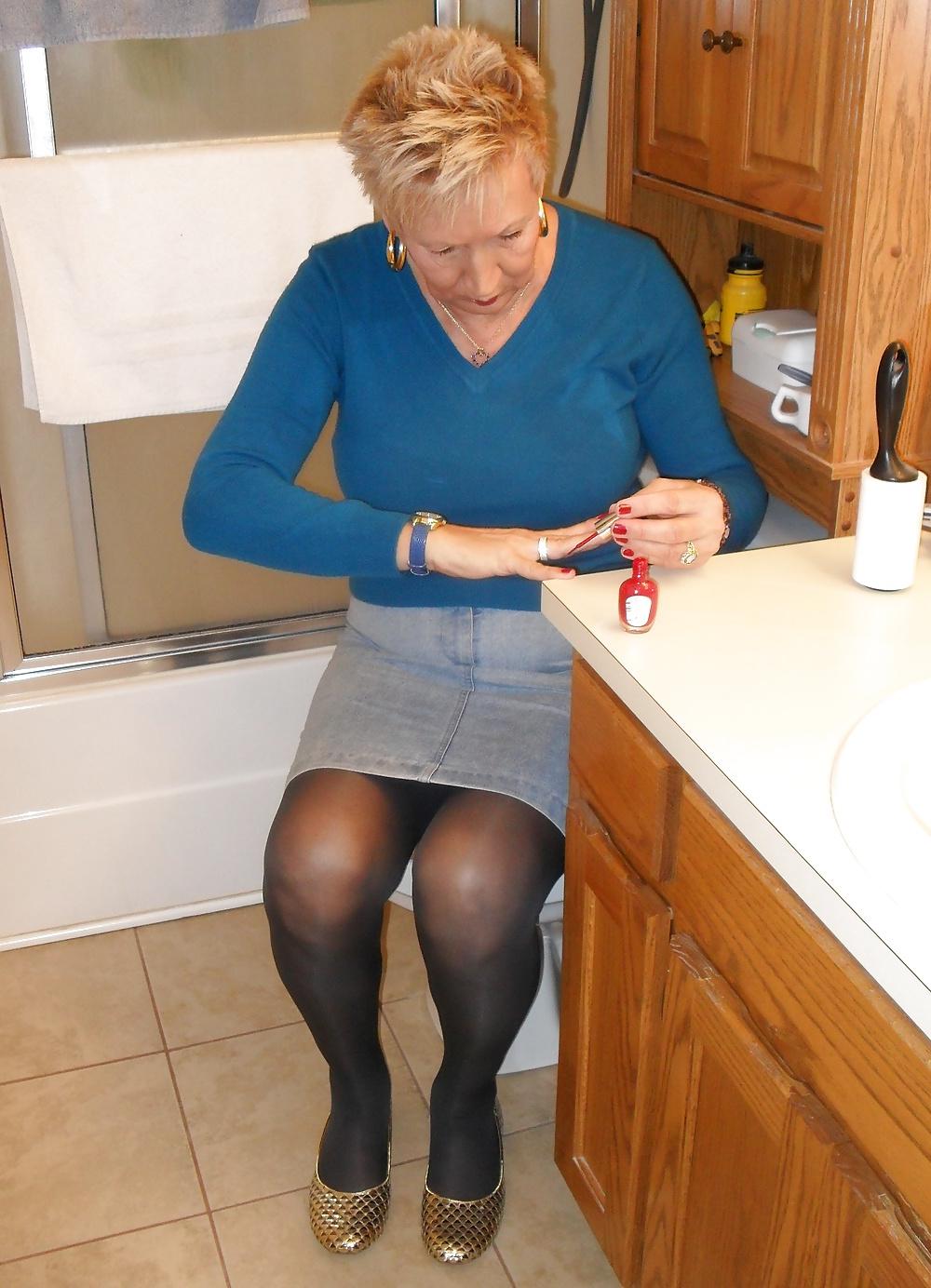 25P Ballet flats on a good hosed granny
