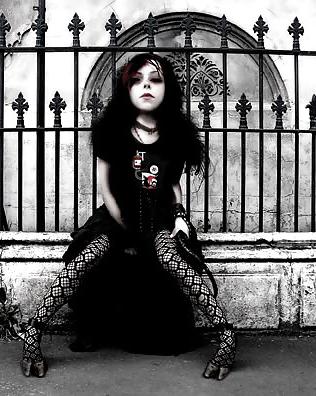 4P Daughter of darkness