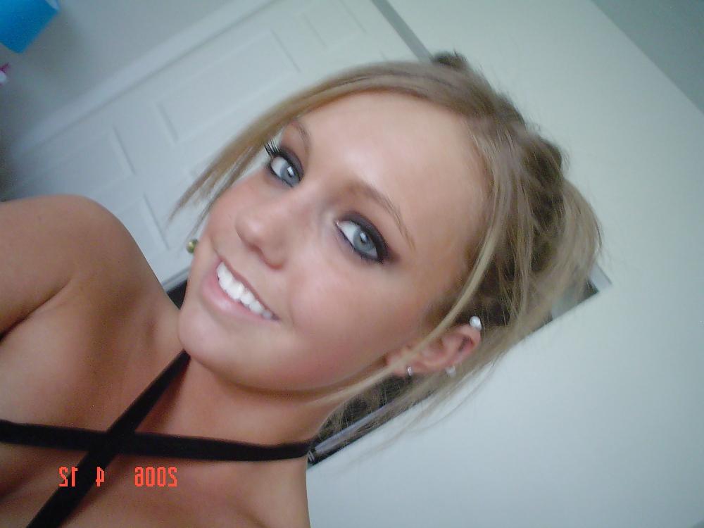 25P Sexy Blonde Teen Posing - Nonude