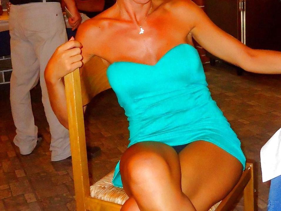 24P Greek HOT amateurs MILFs & teens 2