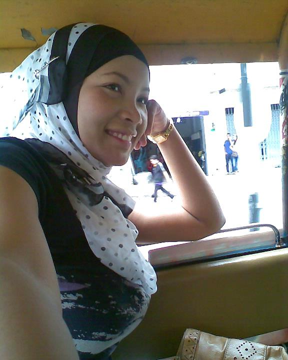 7P Malay hijab baju ketat
