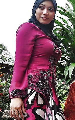 7P Malay hijab baju ketat