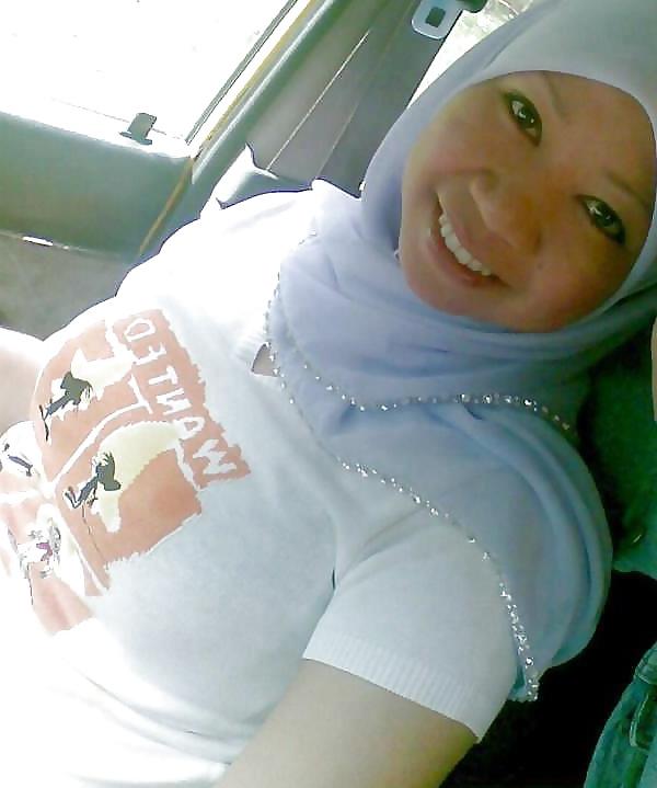 7P Malay hijab baju ketat