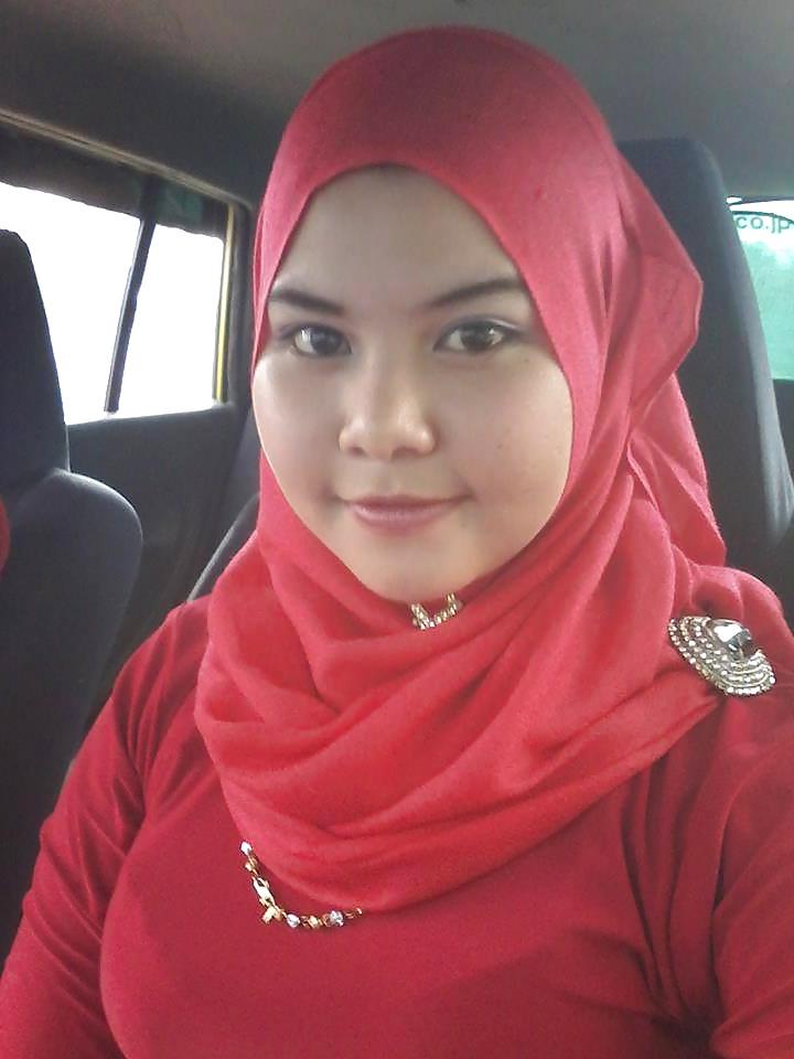 7P Malay hijab baju ketat