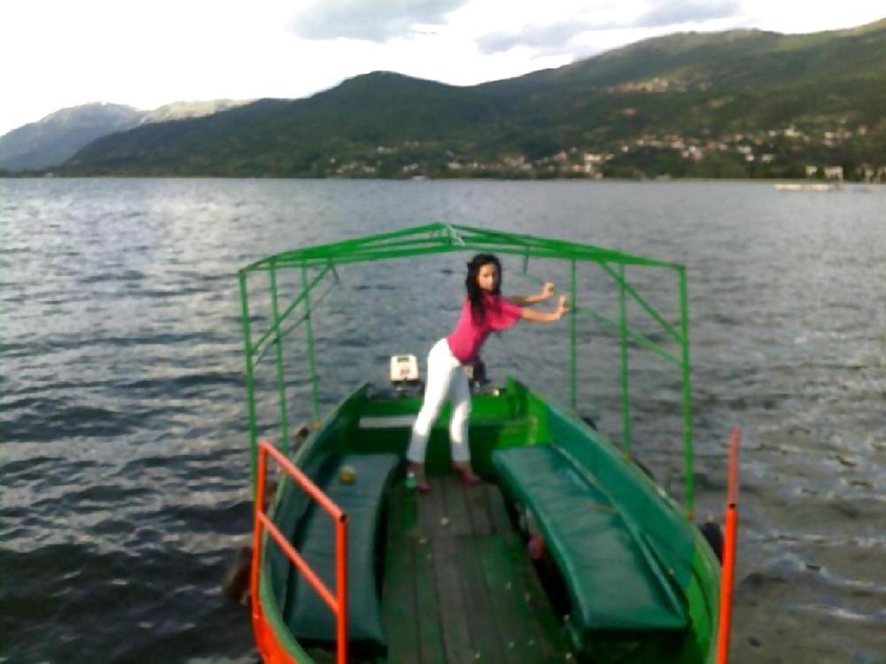 16P Romanian girl: Albina
