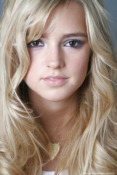 16P Katelyn Tarver