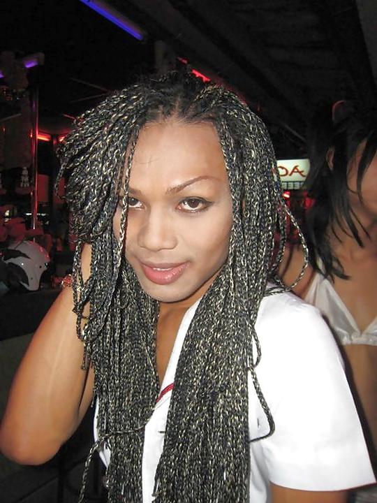 25P Pattaya Ladyboy Sara