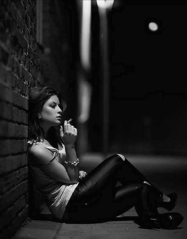 25P BEAUTIFUL WOMEN SMOKING 3