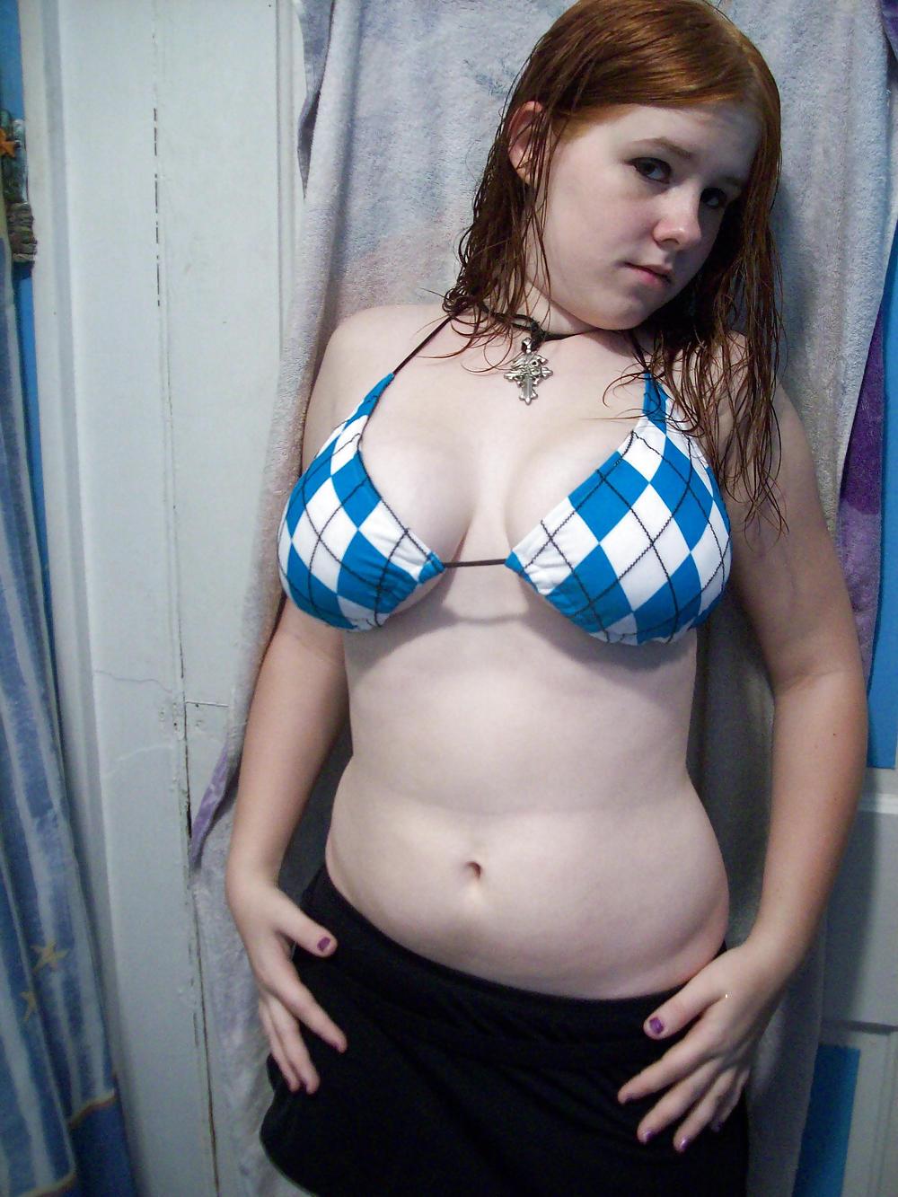 25P Chubby teen in swimsuit