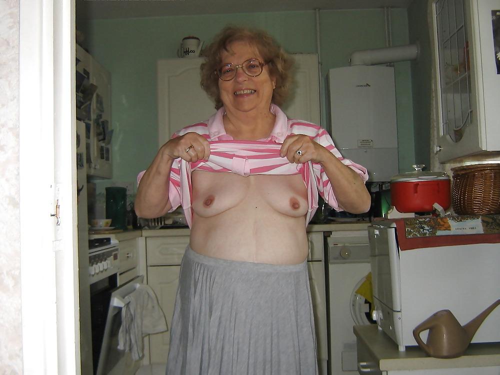 25P Grab a granny 46