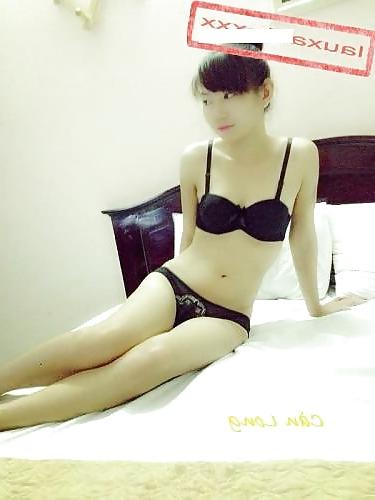 6P Viet Nam gai goi cave Trang Tran -Tran Duy Hung 