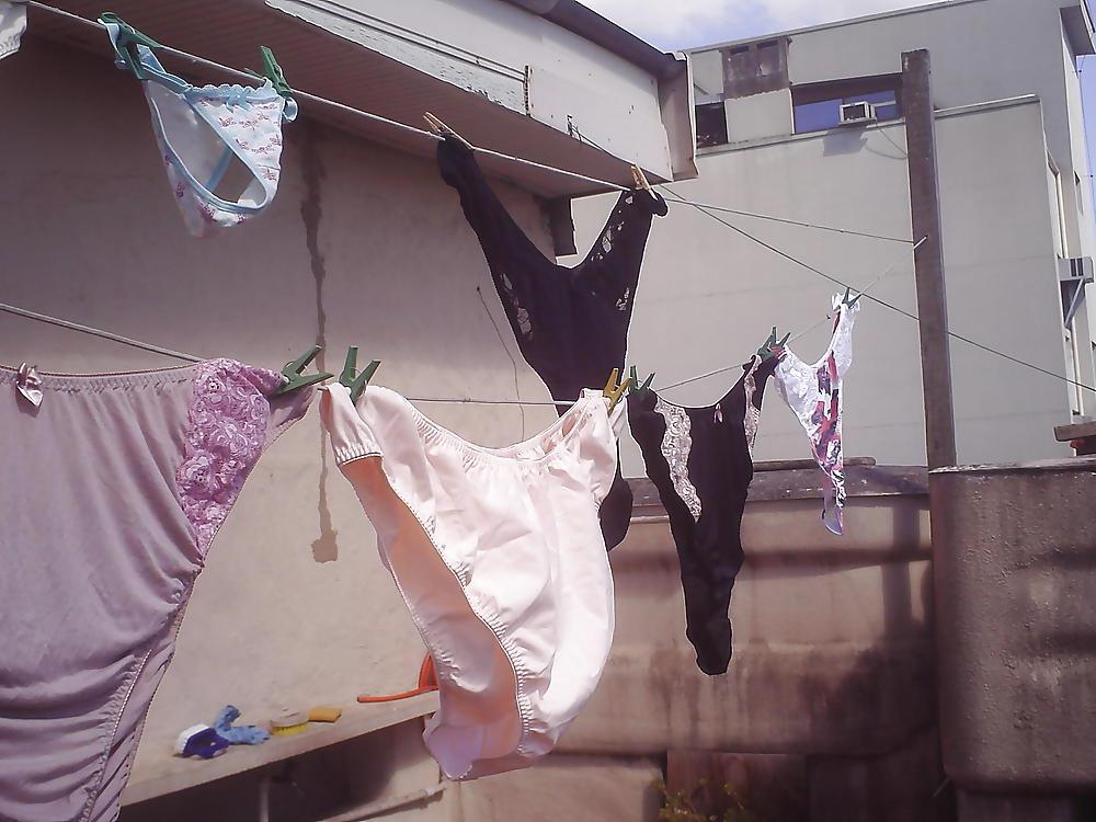 12P How many panties fits on a rope?