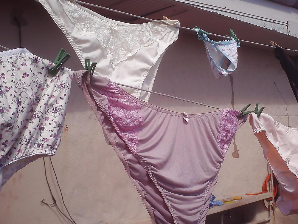 12P How many panties fits on a rope?