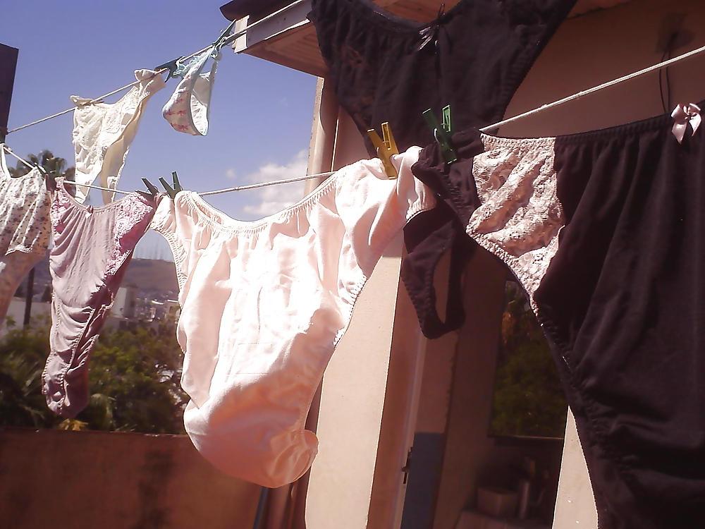 12P How many panties fits on a rope?
