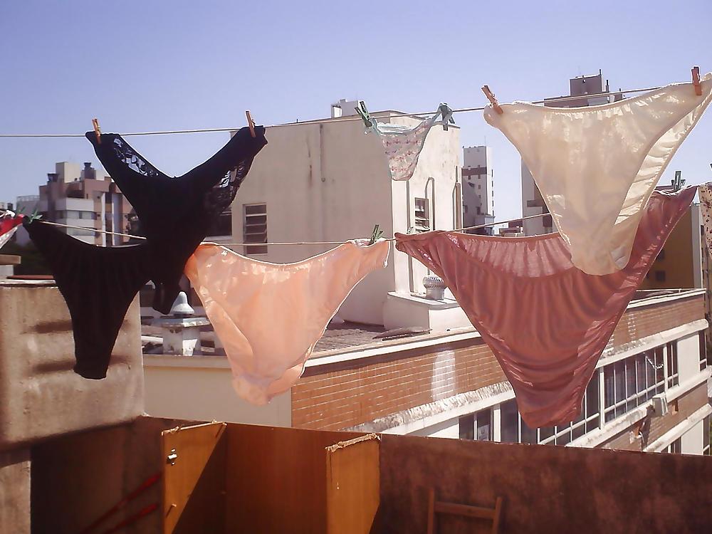 12P How many panties fits on a rope?