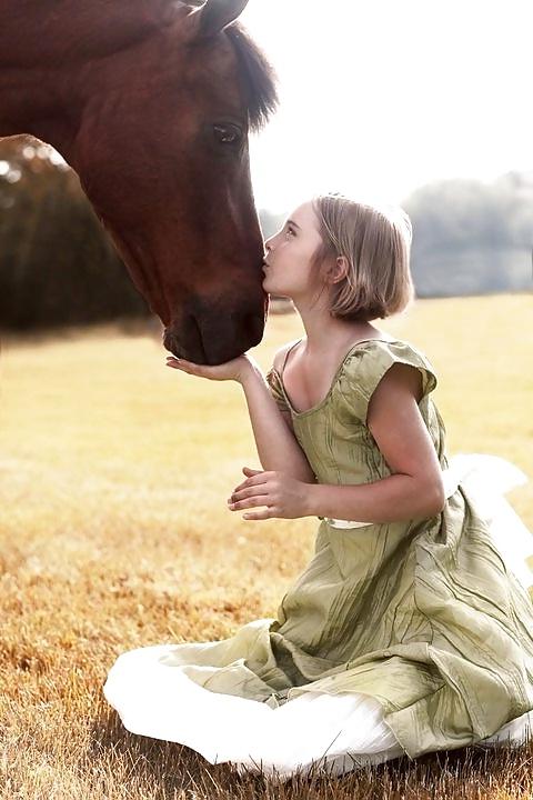 16P Women and horses