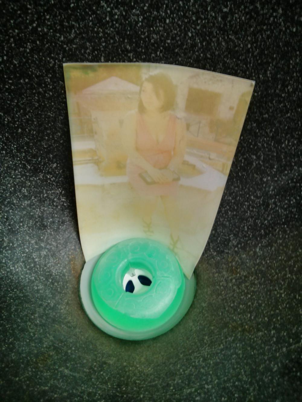 9P Asian wife pics exposed in public toilet
