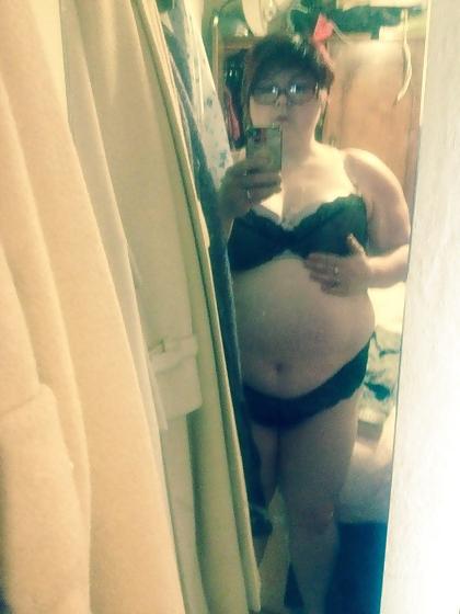 25P Self Shot Non Nude Matures