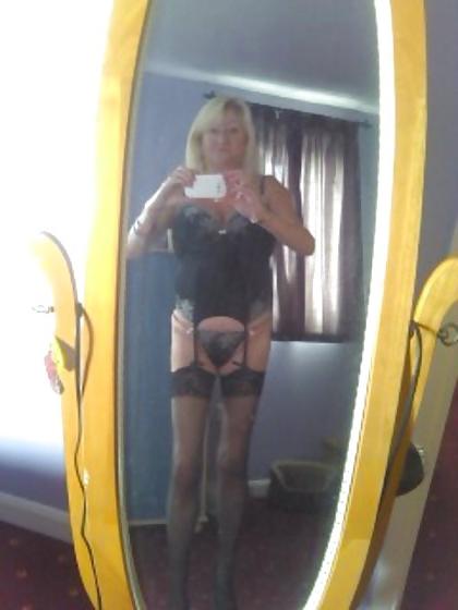 25P Self Shot Non Nude Matures