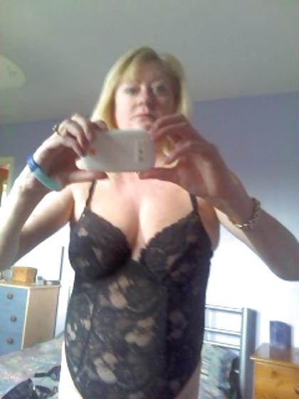 25P Self Shot Non Nude Matures