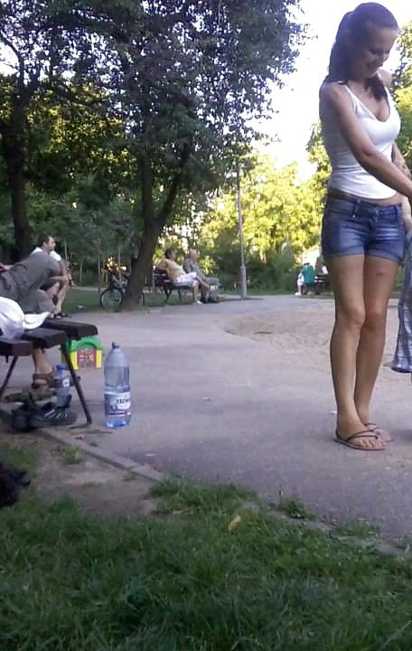 19P Spy old + young parck romanian