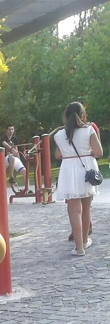 19P Spy old + young parck romanian