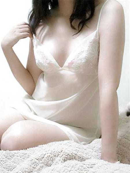 22P Asian Wife With Hot Body