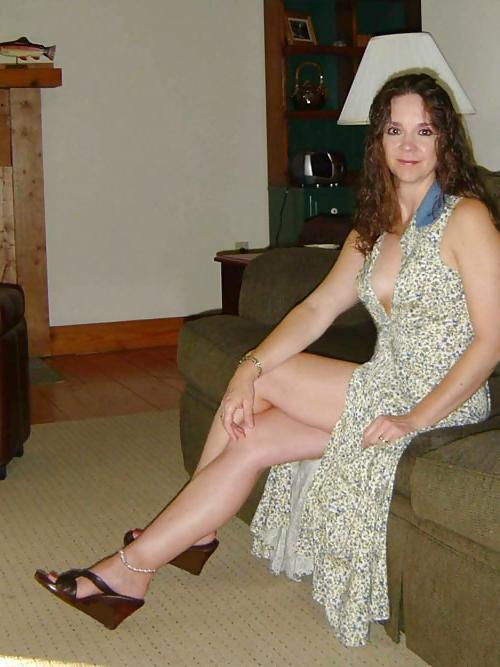 9P Sexy Greek MILF Anthoula from Rodos island
