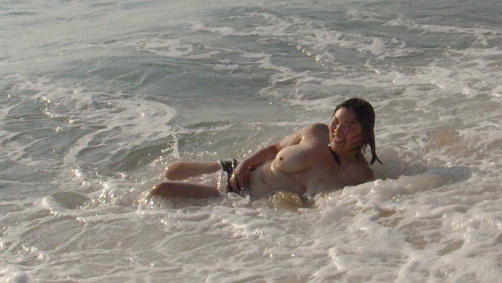 25P Asian wife big tits in swimsuit 