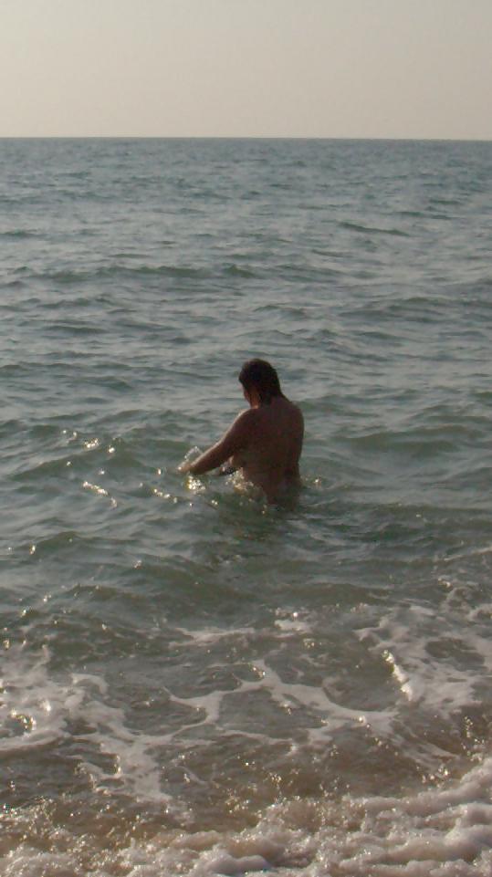 25P Asian wife big tits in swimsuit 