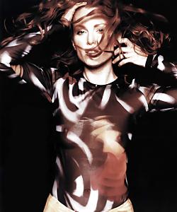25P Movie babe-Julianne Moore.