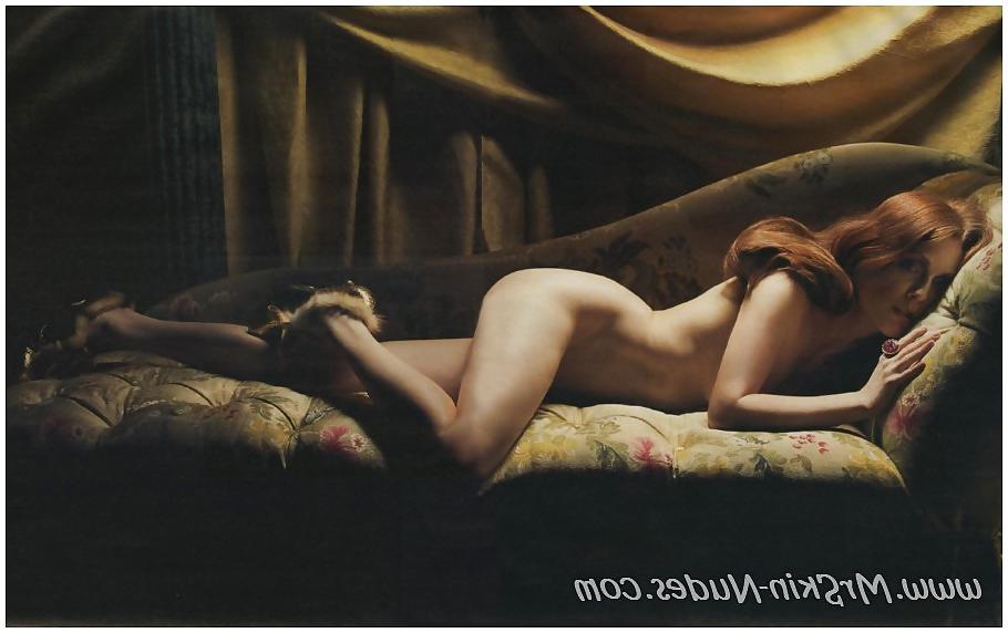 25P Movie babe-Julianne Moore.