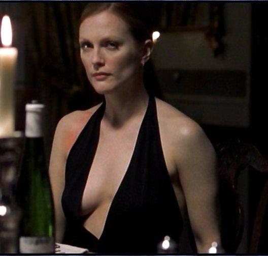 25P Movie babe-Julianne Moore.