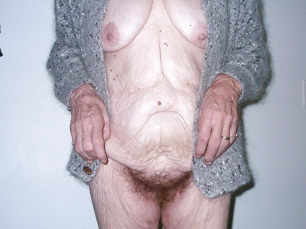 14P HAIRY GRANNY 140