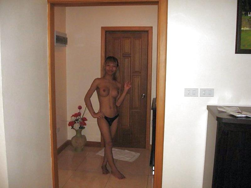 25P Blond Ladyboy Cindy frm Bangkok