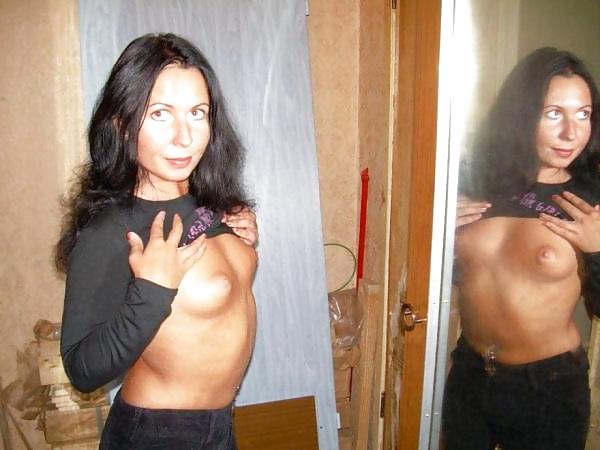 8P ROMANIAN MILF CATALINA