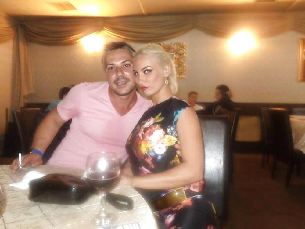 25P Romanian women: Christina